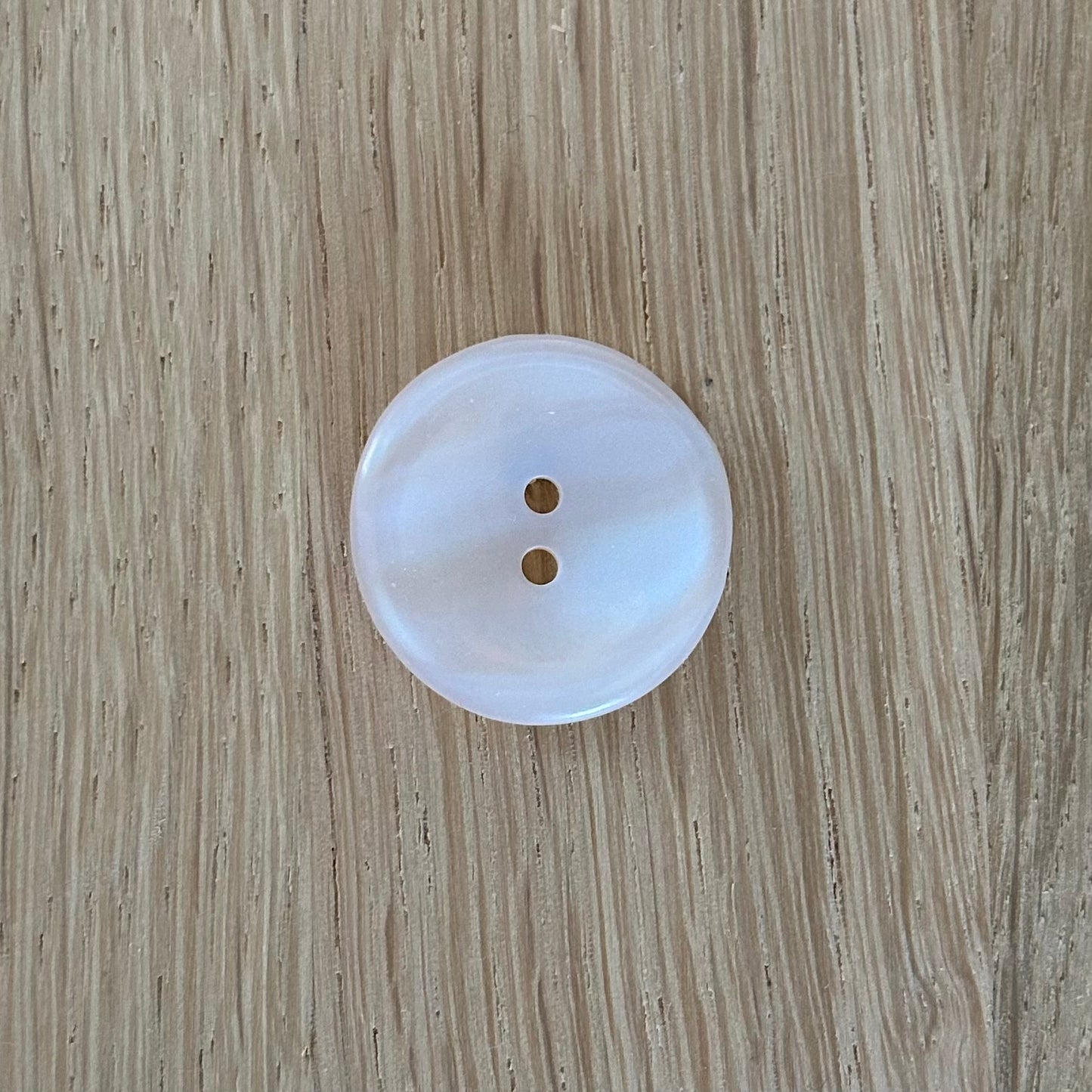 2 Hole Button - 23mm - Iridescent Ivory