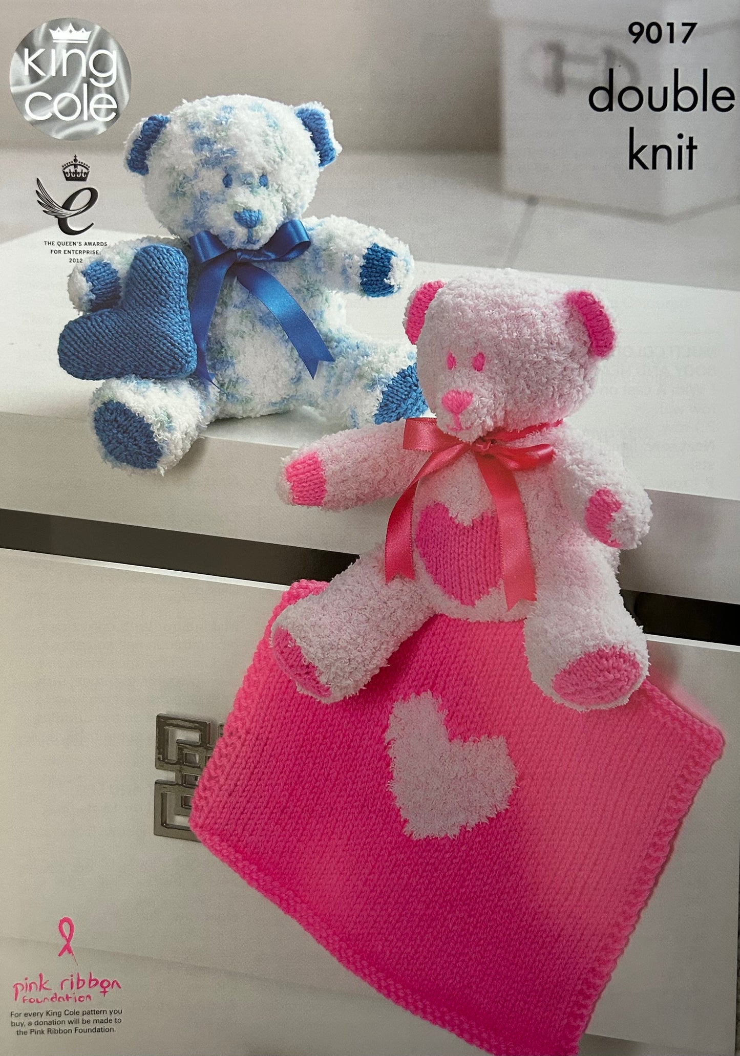 Knitting Pattern 9017 - Cuddles Bears, Blanket & Cushion in DK