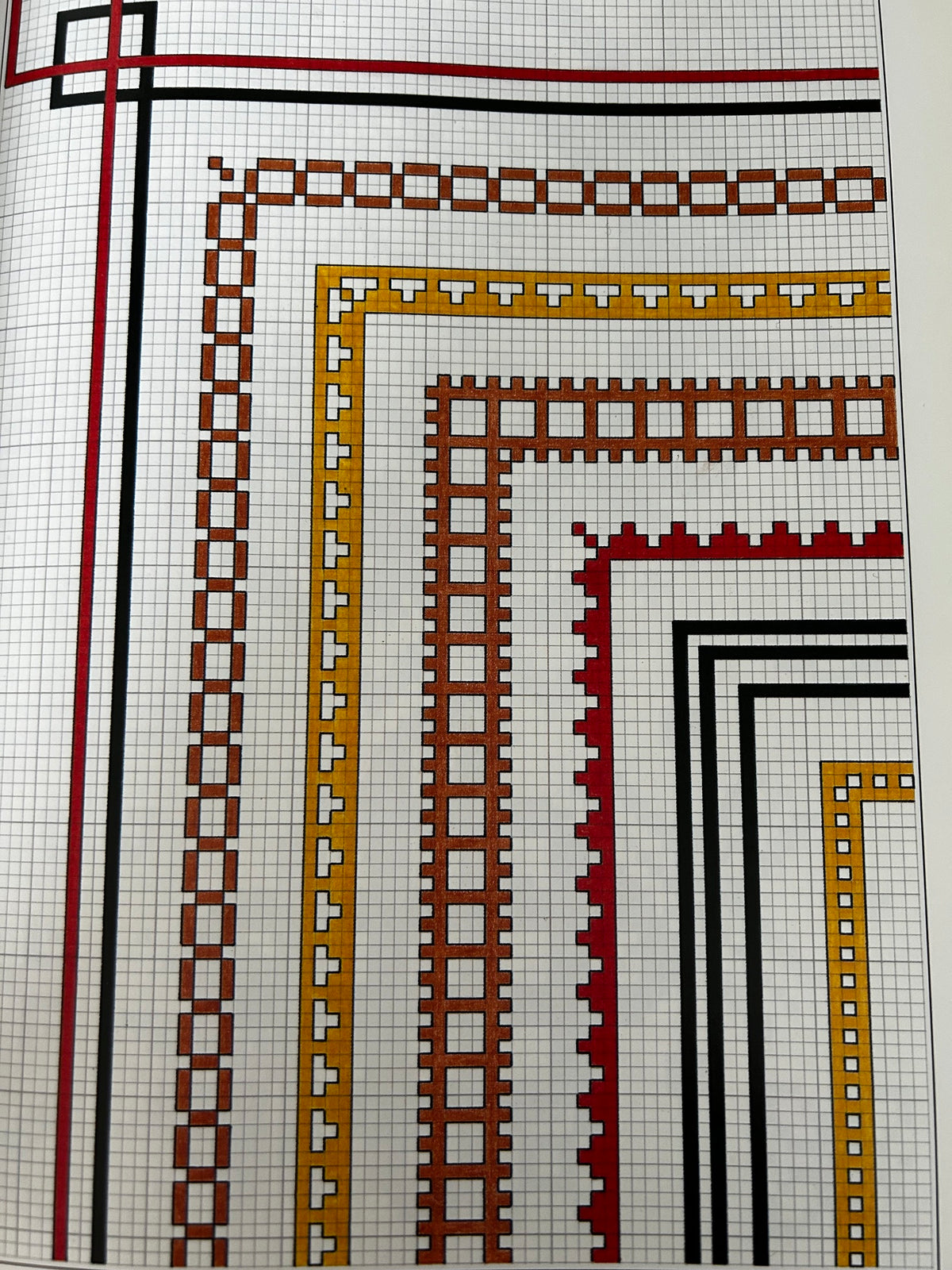 500 Cross Stitch Charted Designs - Hardback - Pre-Loved