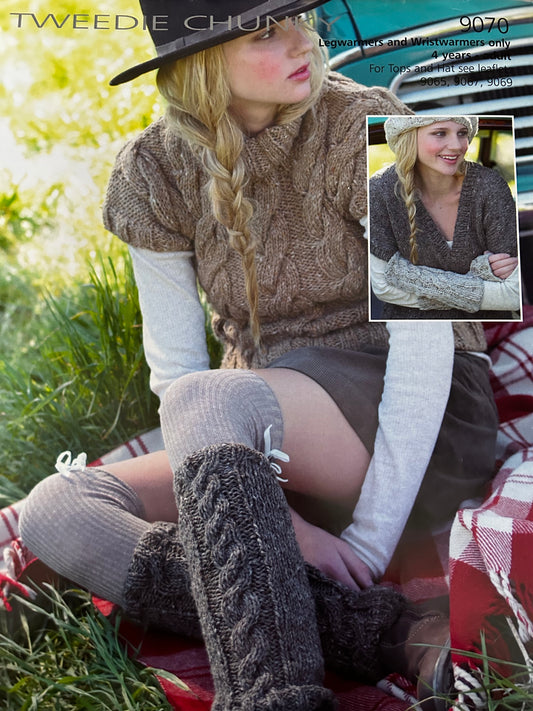 Knitting Pattern 9070 - Legwarmers & Wristwarmers in Chunky