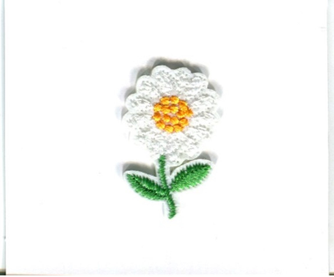 Iron On Motif - White Daisy