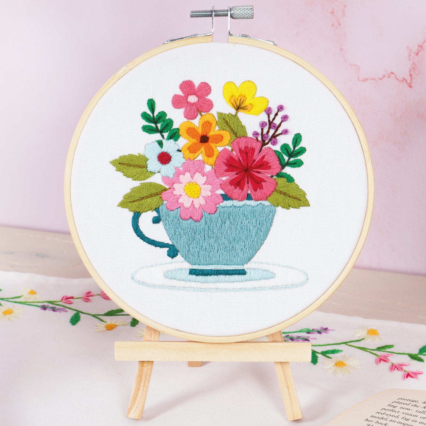 Embroidery Kit with Hoop - SPRING FLORAL