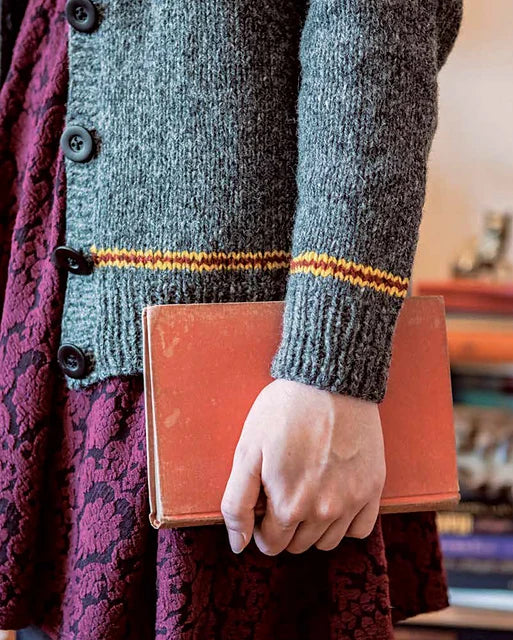 HARRY POTTER - Knitting Magic - The Official Knitting Pattern Book