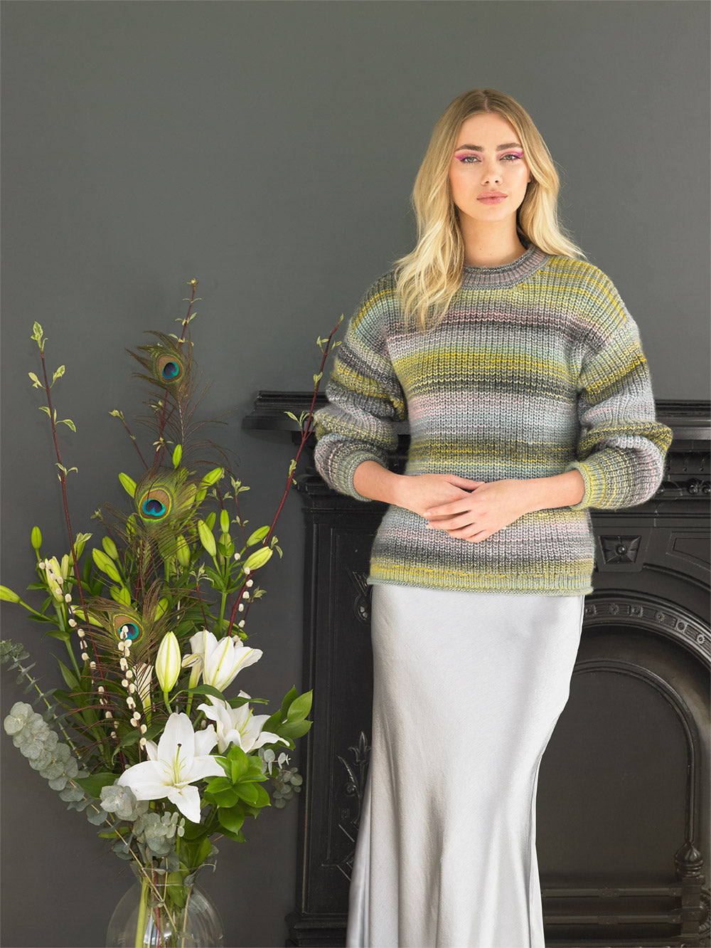 Knitting Pattern JB920 - Sweater in Emotions DK