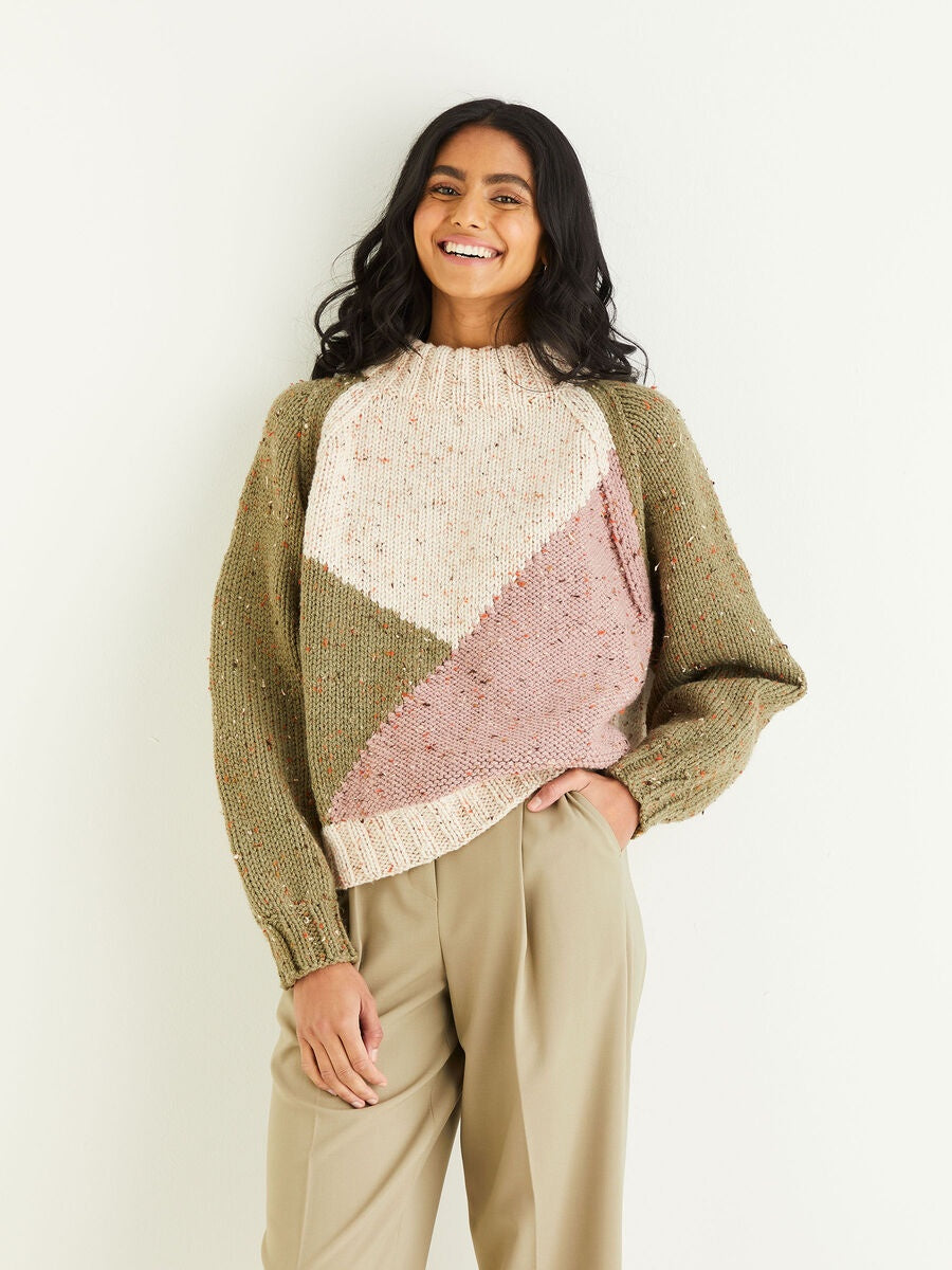 Knitting Pattern 10345 - INTARSIA COLOUR BLOCK SWEATER IN HAYFIELD BONUS CHUNKY TWEED