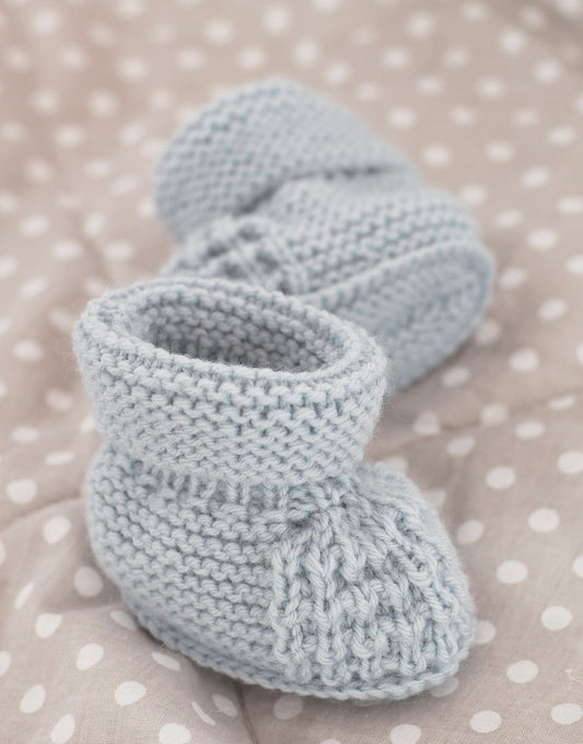 Knitting Pattern 1487 - BABY BOOTEES & SHOES IN SNUGGLY 4 PLY