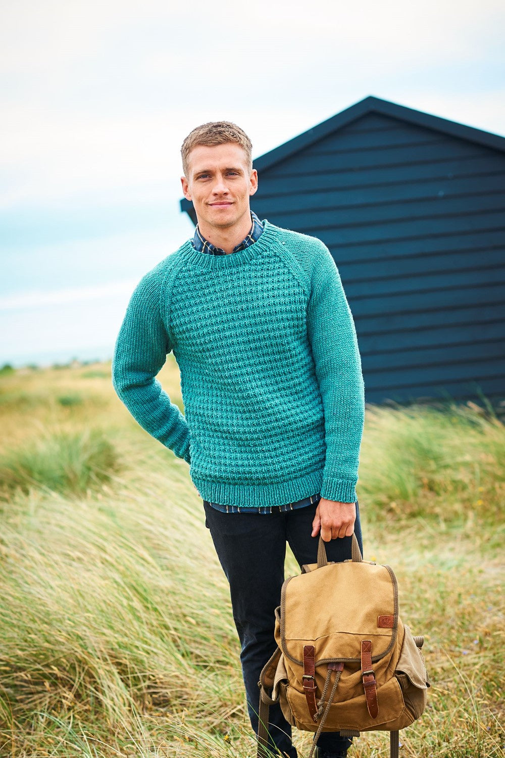 Knitting Pattern 9949 - Mens Sweaters in Recreate Chunky
