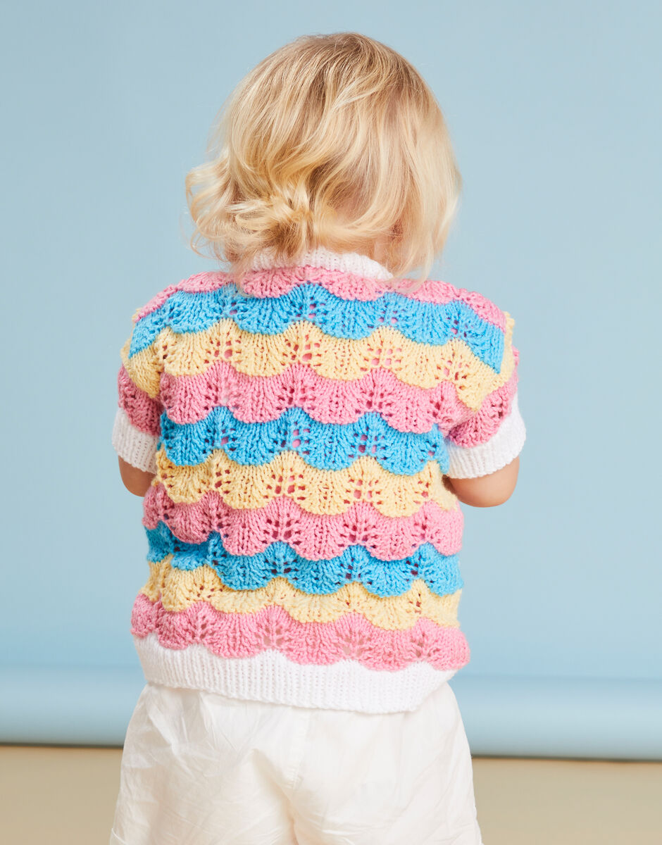 Knitting Pattern 5502 - CATCHING WAVES CARDIGAN IN SNUGGLY DK