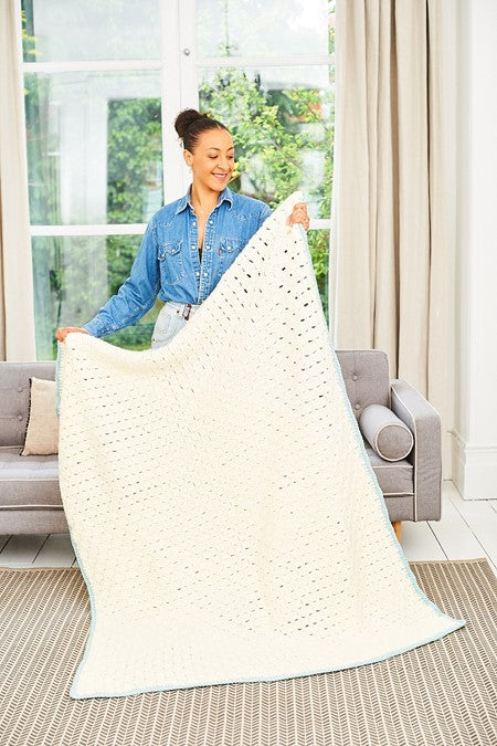 Crochet Pattern 9937 - Cushion & Blankets in Special XL/Special XL Tweed