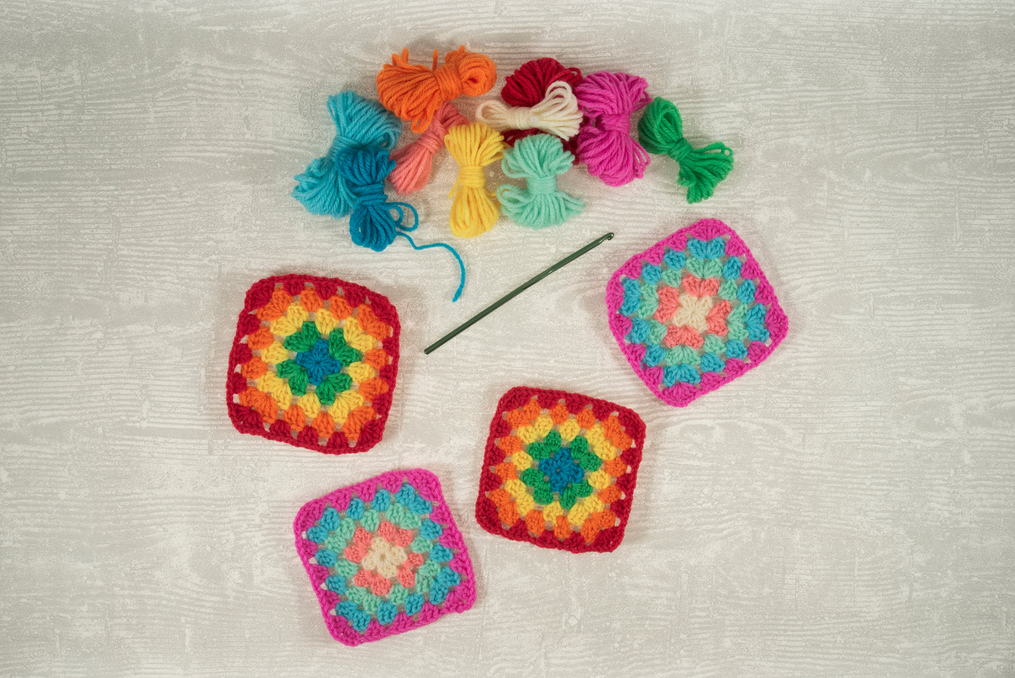 MY FIRST CROCHET KIT - GRANNY SQUARES